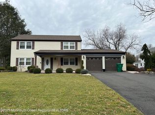 11 Wabash Rd, Marlboro, NJ 07746