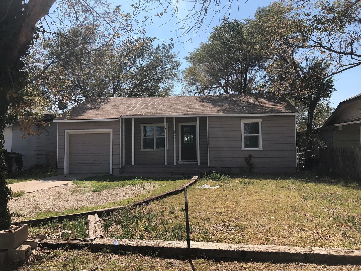 3 Bedrooms 2 Baths 1 Car Garage Walking Distance to Palo Duro High — Photo 1