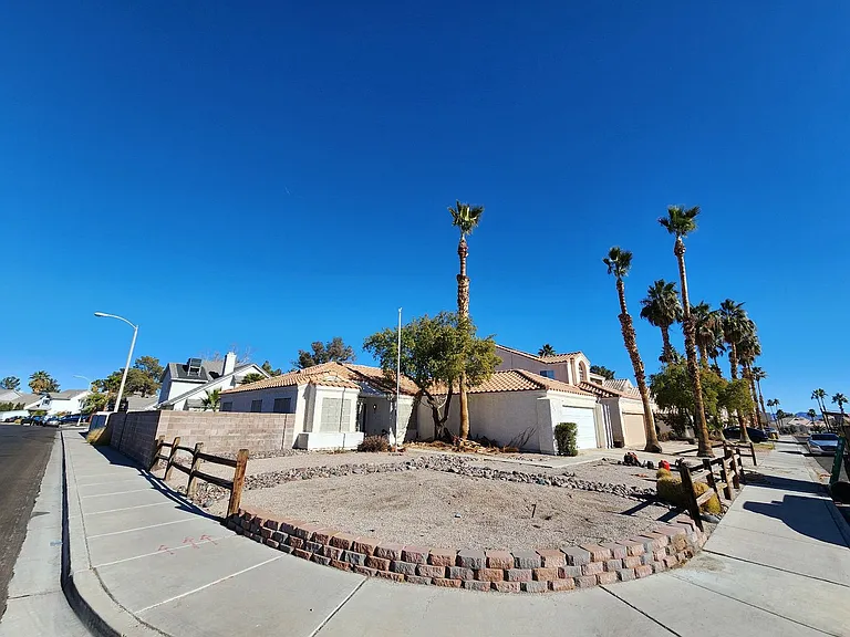 1720 Navarre Ln — Photo 43