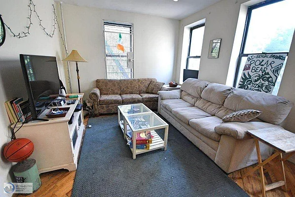 Rented by Metropolitan Property Group | media 12