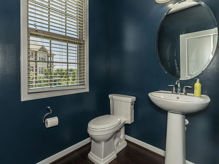 10918 Parkshire Ln — Photo 10