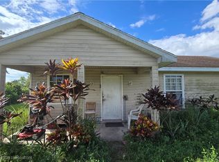 12 Hopkins Ave, Lake Placid, FL 33852