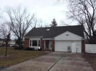 20040 Covington Pkwy, Southfield, MI 48076