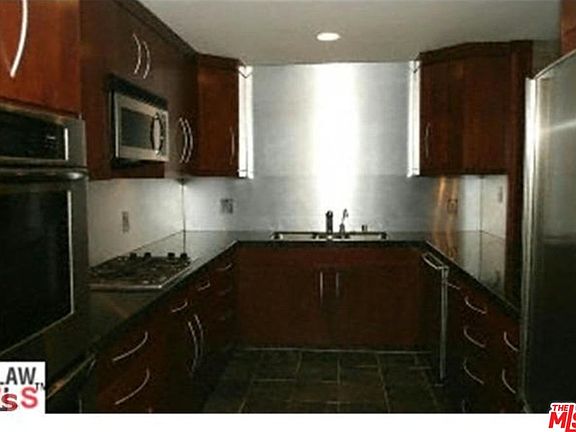 5th image of 1008 9th St APT C