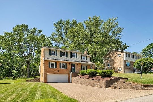 1st image of 17 Rosemary Ln