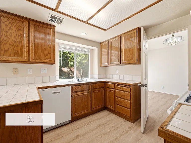 20926 Brookline Dr — Photo 17