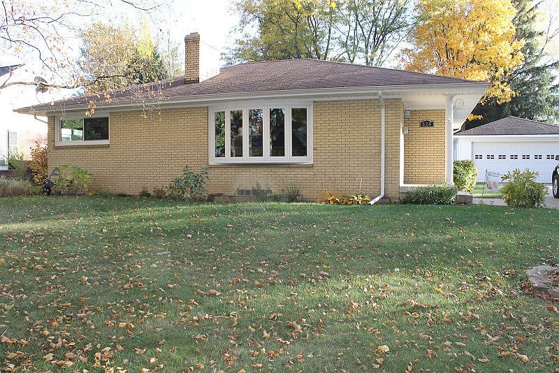 1st image of 624 Russwood St NE