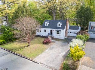 22 Harriet Dr, Hanover Twp., NJ 07981
