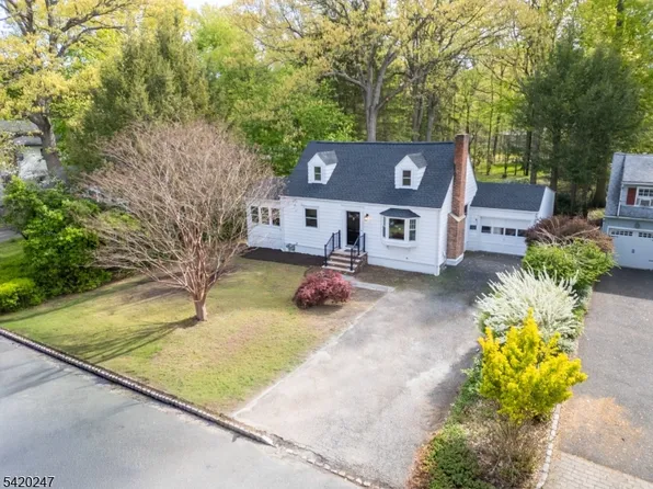 22 Harriet Dr, Hanover Twp., NJ 07981