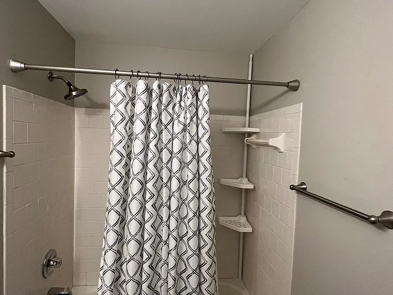 1031 Murdoch Ct — Photo 12