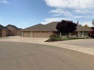 13 E Sky Loop, Roswell, NM 88201