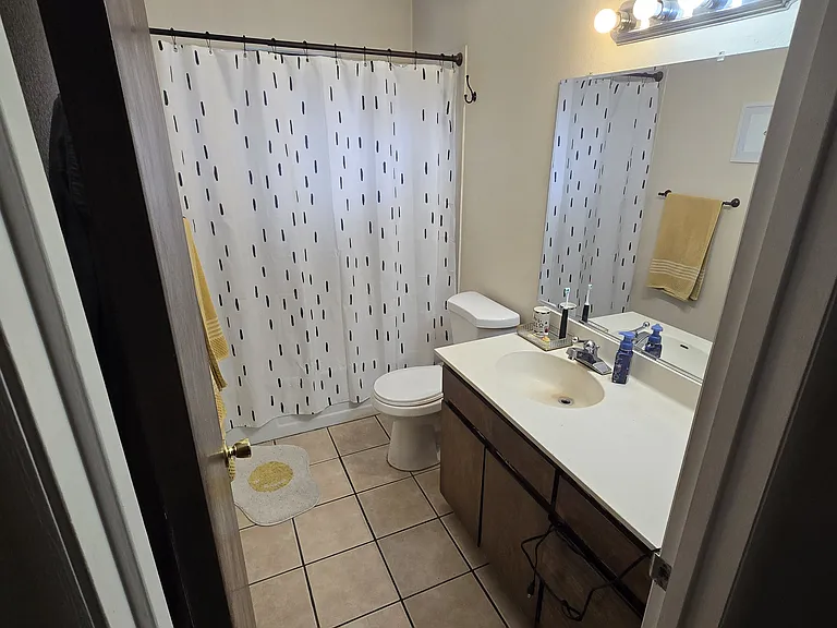 315 W Oak Ave #A — Photo 13
