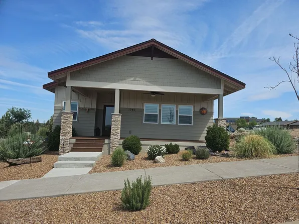 1040 SE Greenleaf Ln, Madras, OR 97741