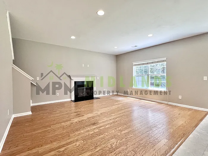 464 Edenhall Dr — Photo 24