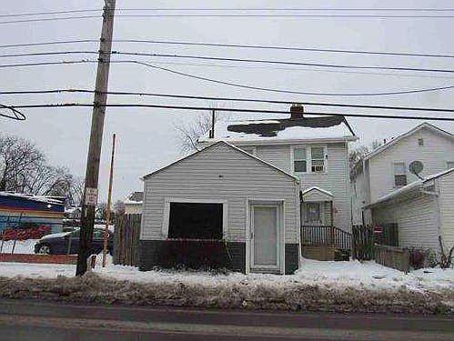 1st image of 2594 Sullivant Ave