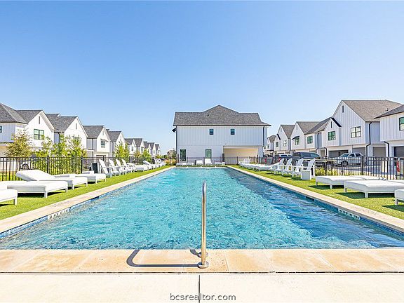 2nd image of 280 Estates Cir