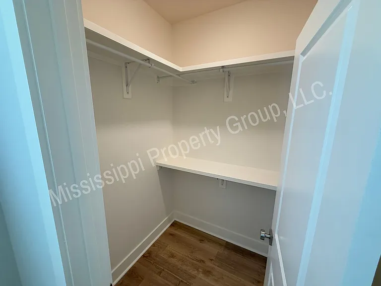 611 Miramar Ln — Photo 20