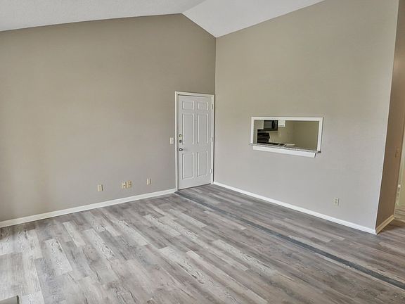 3rd image of 2255 Thousand Oaks Dr APT 409