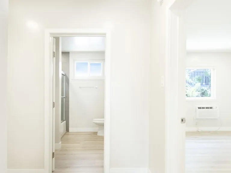 2027 Vista Del Mar St #6 — Photo 12