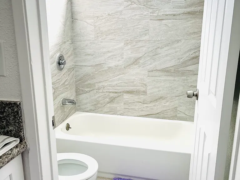 15411 Chase St #5 — Photo 8