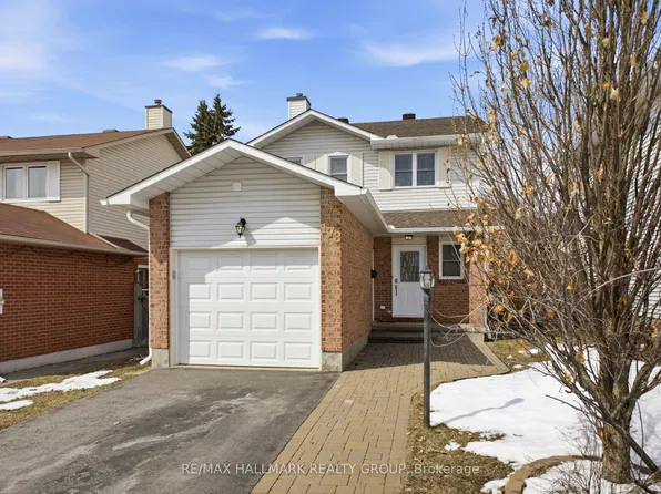 178 Equestrian Dr, Ottawa, ON K2M 2B9