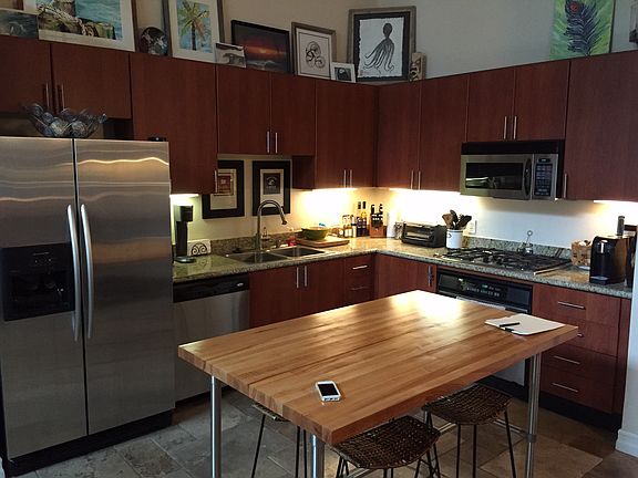 2nd image of 525 11th Ave Unit 1516