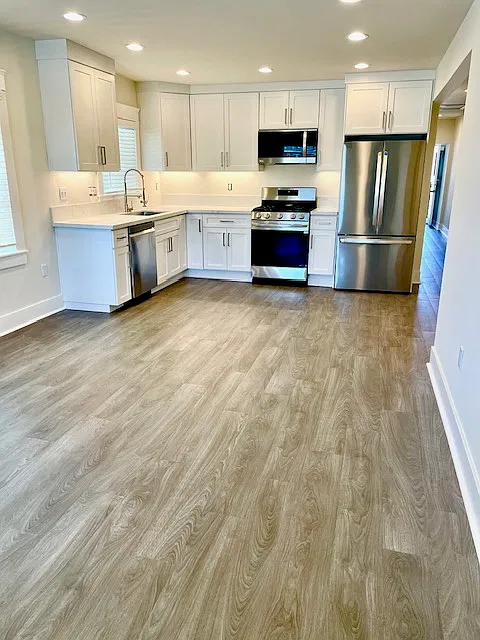 2 bed, 750 sqft, $3,200 — Photo 4