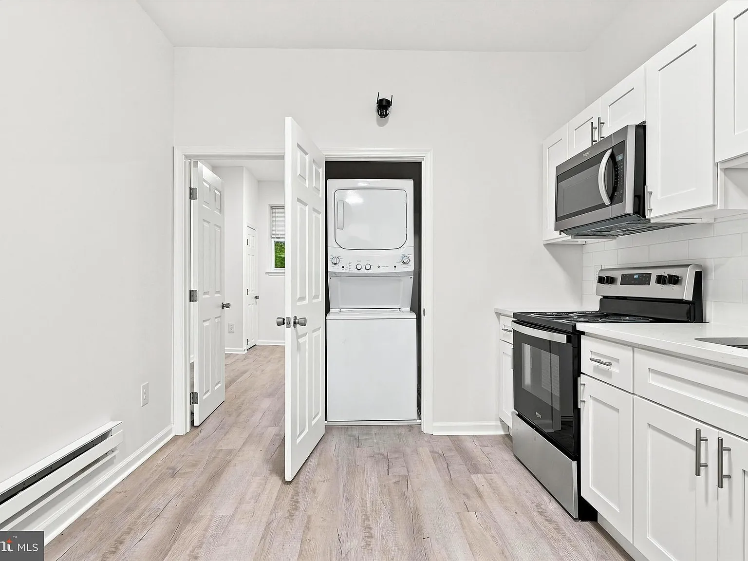 4 bed, 1120 sqft, $1,990 — Photo 1