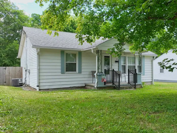 129 Church Ave, Watertown, TN 37184