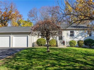 29 Greenes Ridge Rd, Hamden, CT 06514