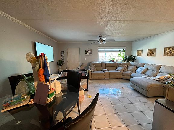 2nd image of 646 Underhill Ave Floor 1