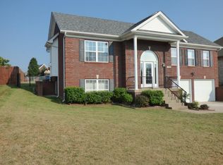 7304 Brook Meadow Dr, Louisville, KY 40228