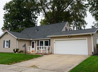 399 Pickwick Ln, Tallmadge, OH