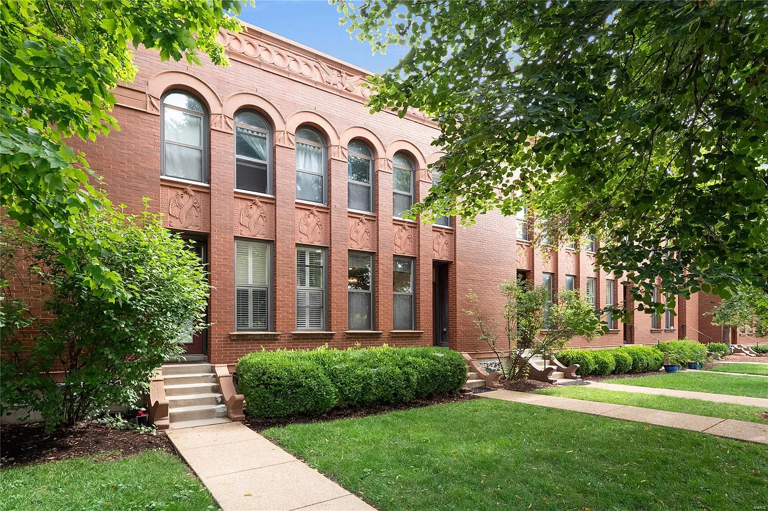 4323 Laclede Ave APT D photo 1