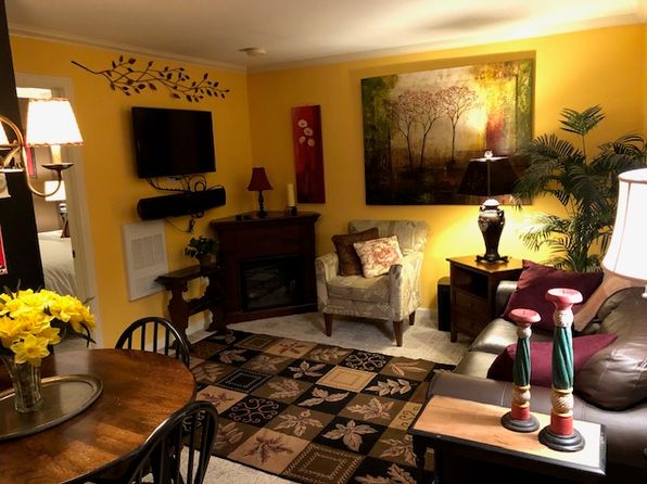25 Carriage Run APT 2