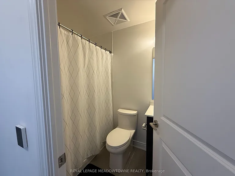 1050 Main St E #512 — Photo 16