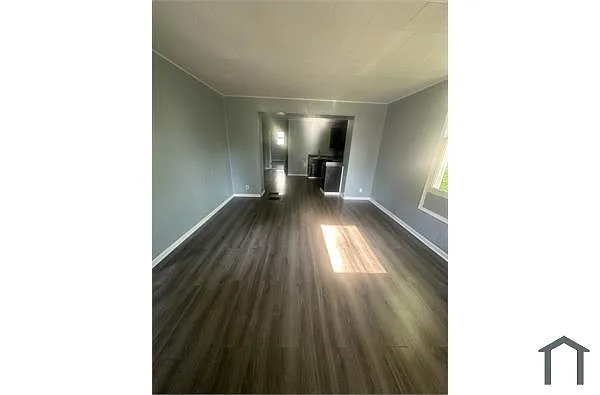 Building Photo - 311 B St #1
