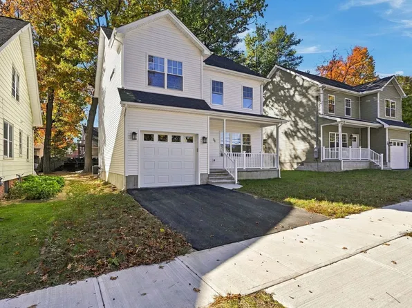 36 Goldenrod St, Springfield, MA 01109