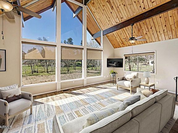 5th image of 805 MIDDLEBROOK Road