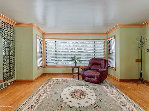 4th image of 9055 S Luella Ave