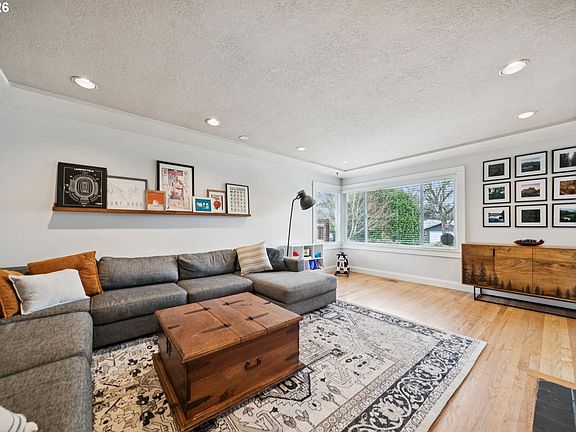 4th image of 10634 SW Cook Ln