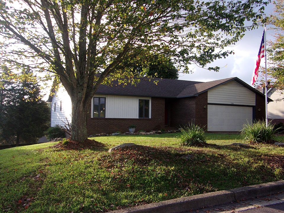 1st image of 3702 Meadow Green Dr