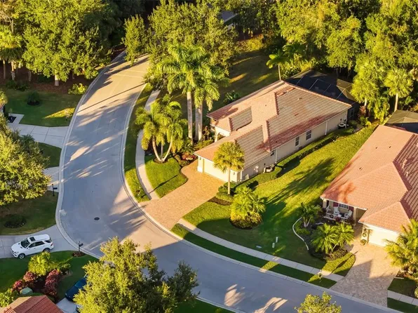 743 Foggy Morn Ln, Bradenton, FL 34212