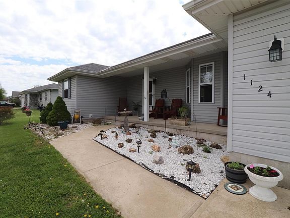 2nd image of 1124 Troutman Dr