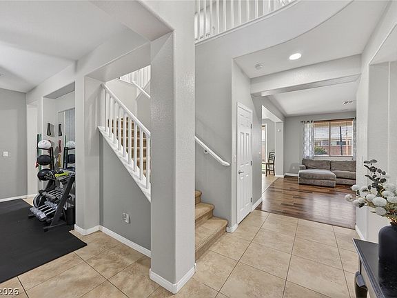 5th image of 1929 Gentle Bluff Ct