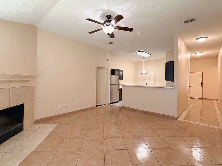 1009 McKavett Dr — Photo 13