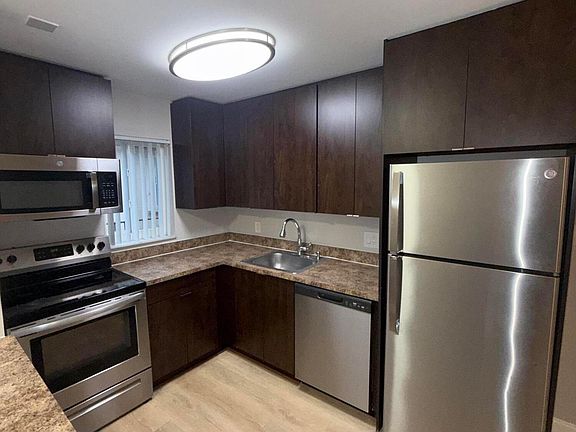 2nd image of 650 SW 2nd Ave APT 252