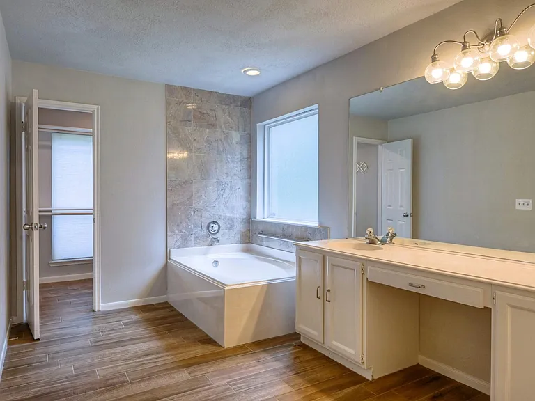 15 White Bark Pl — Photo 37
