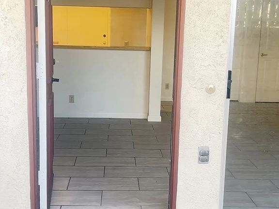 2nd image of 1454 E 5th St APT 1