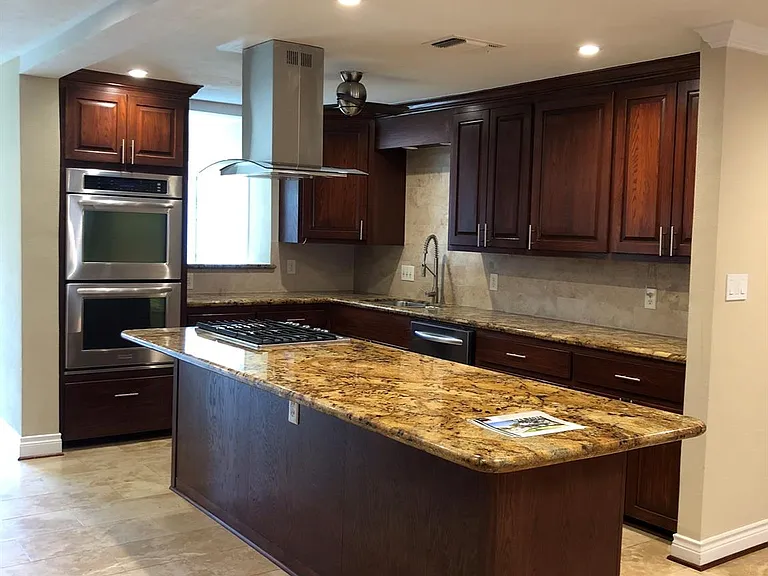 1442 Chamboard Ln — Photo 6
